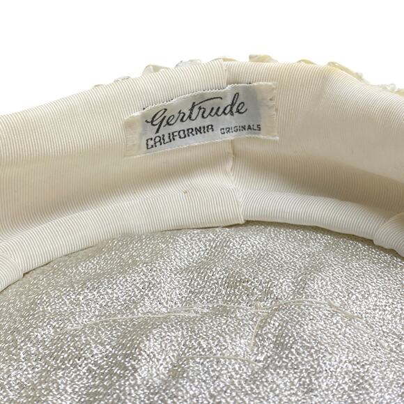 Vintage Gertrude California Womens Ivory Bow Pillbox Fascinator Hat main image 4